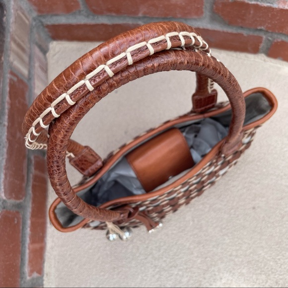 🆕Brighton🤎Embossed Leather and Canvas Weave Shoulder Bag - Picture 5 of 8